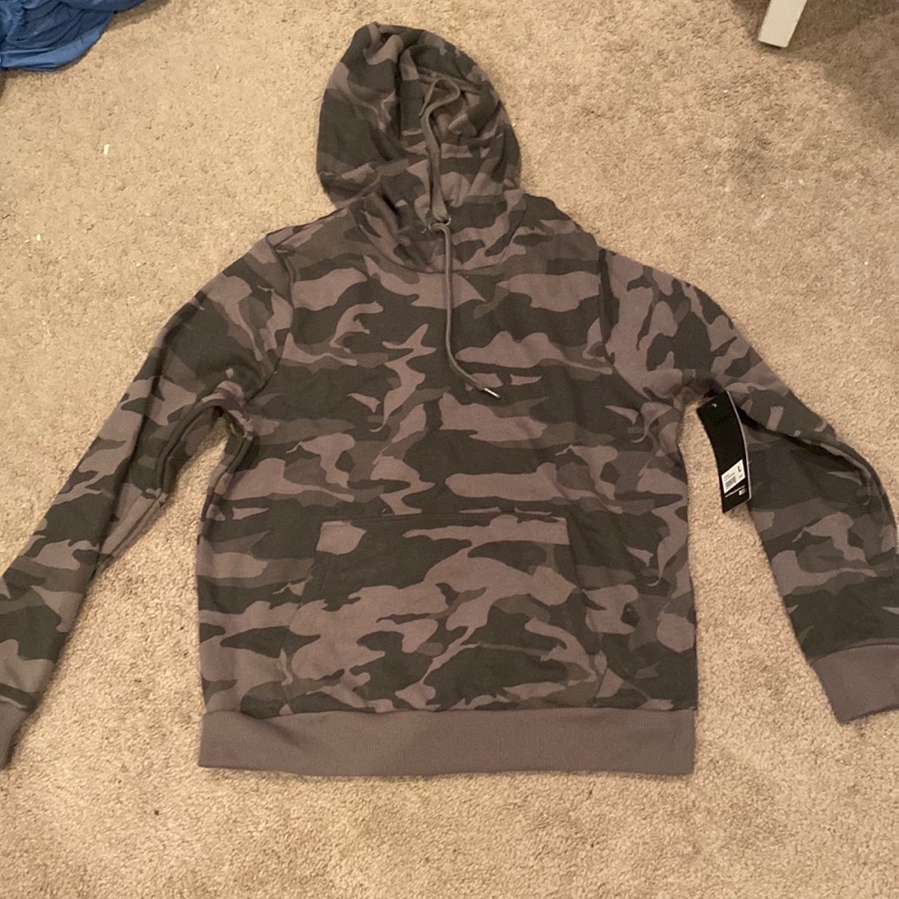 Camo sweatshirt size large.  Brand new never worn.